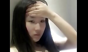 Cute asian floosie loves cock and theesome