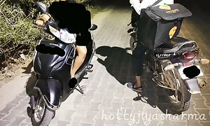 Desi neighbourhood pub girl Jiya fucked by neighbour