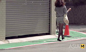 ModelMedia Asia-Picking Up A Motorcycle Girl On The Street-Chu Meng Shu-MDAG-0003-Best Original Asia Pornography Video