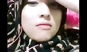 Hijab drank jizz wean away from will not hear of vagina