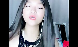 Thai Lan #9 Em gái cực xinh thủ dâm rên sướng
