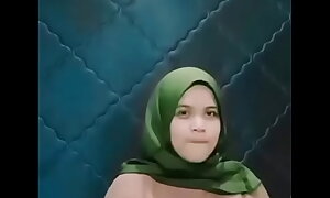 Tetek SMA Jilbab Gede Banget hardcore  porn membrane meqipink