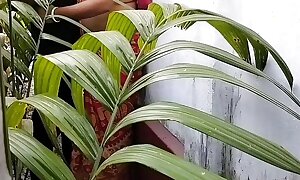 Home Non-private Clining Time Lovemaking A Bengali Wife Wide Saree in Outdoor ( Valid Video By Villagesex91)