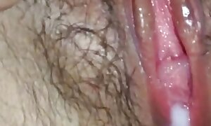 ejaculate in beautiful pussy