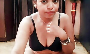Indian Housewife Sexy Show 18