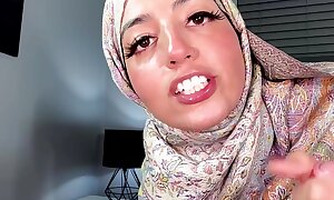 Hijabi Aaliyah showcases off her underthings and receives a Herculean facial
